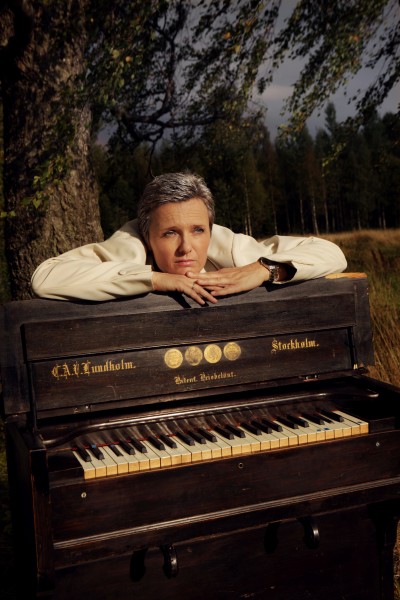  Ingrid Bjørnov